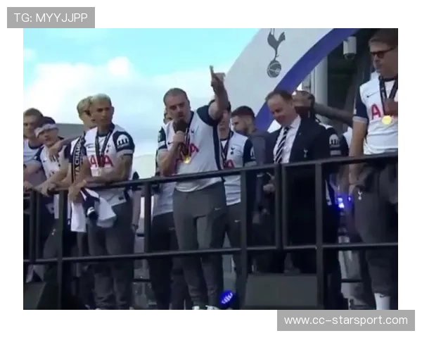 球队氛围和谐，凝聚力成夺冠关键，队伍球队