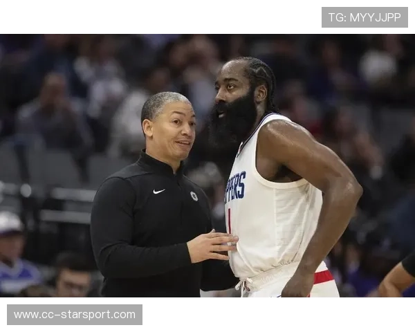 快船哈登传球穿针引线,外线空位一抓一个准 快船哈登传球穿针引线,外线空位一抓一个准